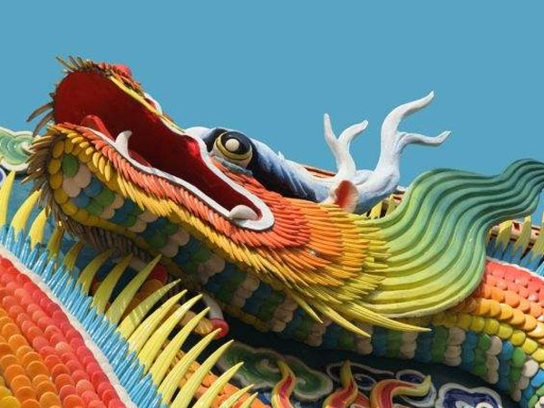 ���е���