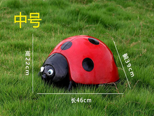 ���е���