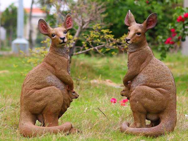 ���е���