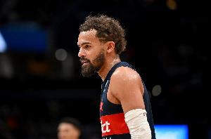 吹杨巅峰或已不在?ESPN对奇才4年2.12亿续约特雷·杨评级:D