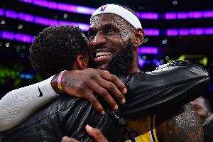 蜘蛛直播_蜘蛛免费NBA在线直播_蜘蛛足球无插件高清观看